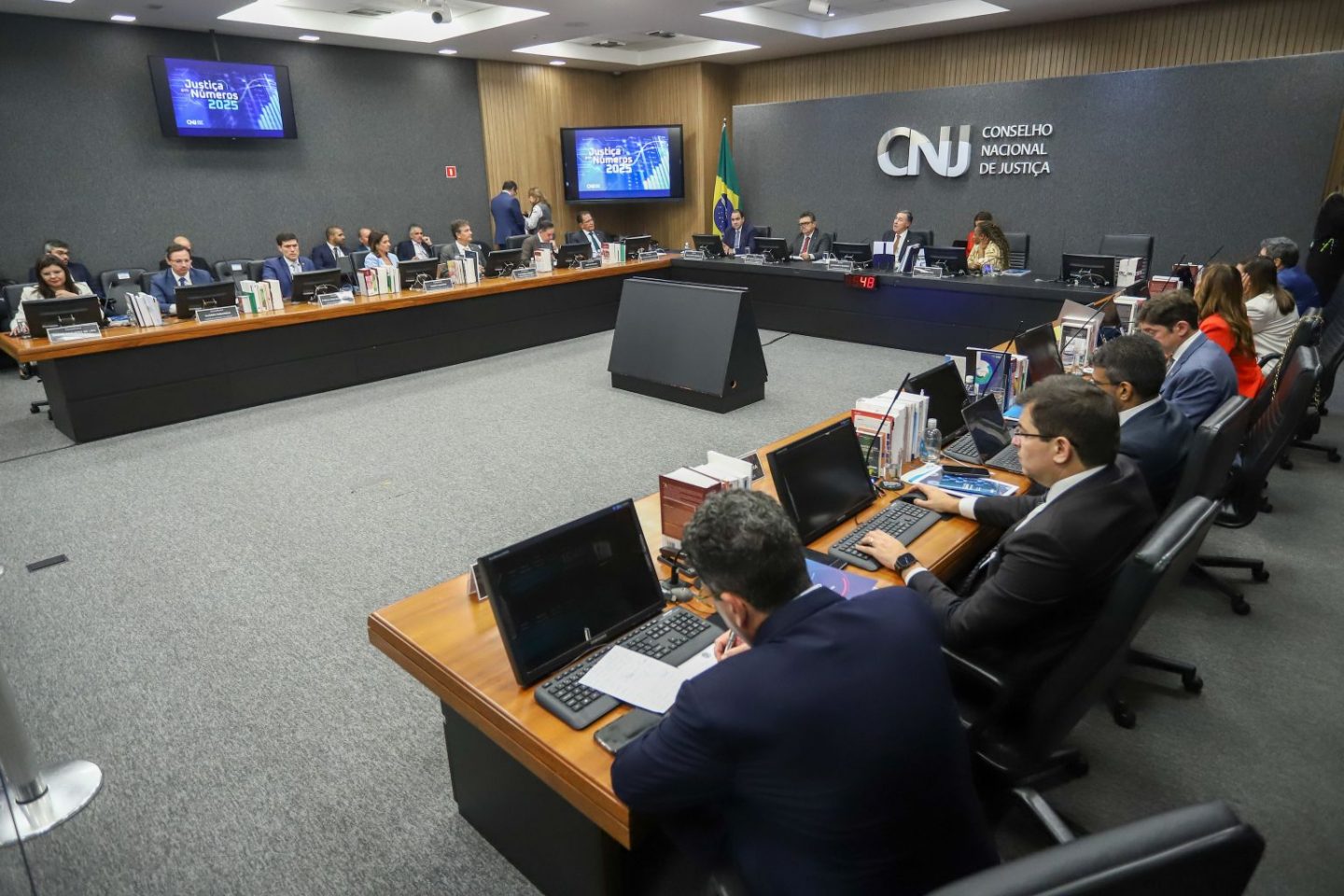 Justiça em Números: Judiciário reduziu acervo e alcançou produtividade histórica em 2024