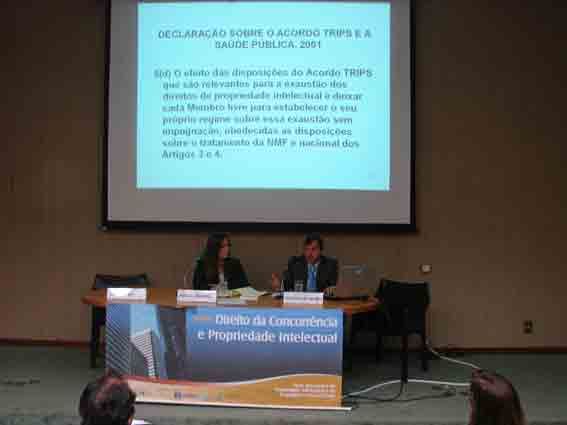 A Mesa foi composta pela juíza federal Adriana Rizzotto e palestrante Nuno Pires de Carvalho