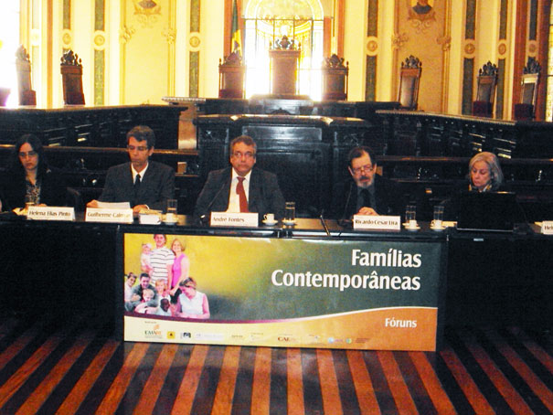 A partir da esquerda: Helena Elias Pinto, Guilherme Calmon, André Fontes, Ricardo Cesar Lira e Heloisa Barboza