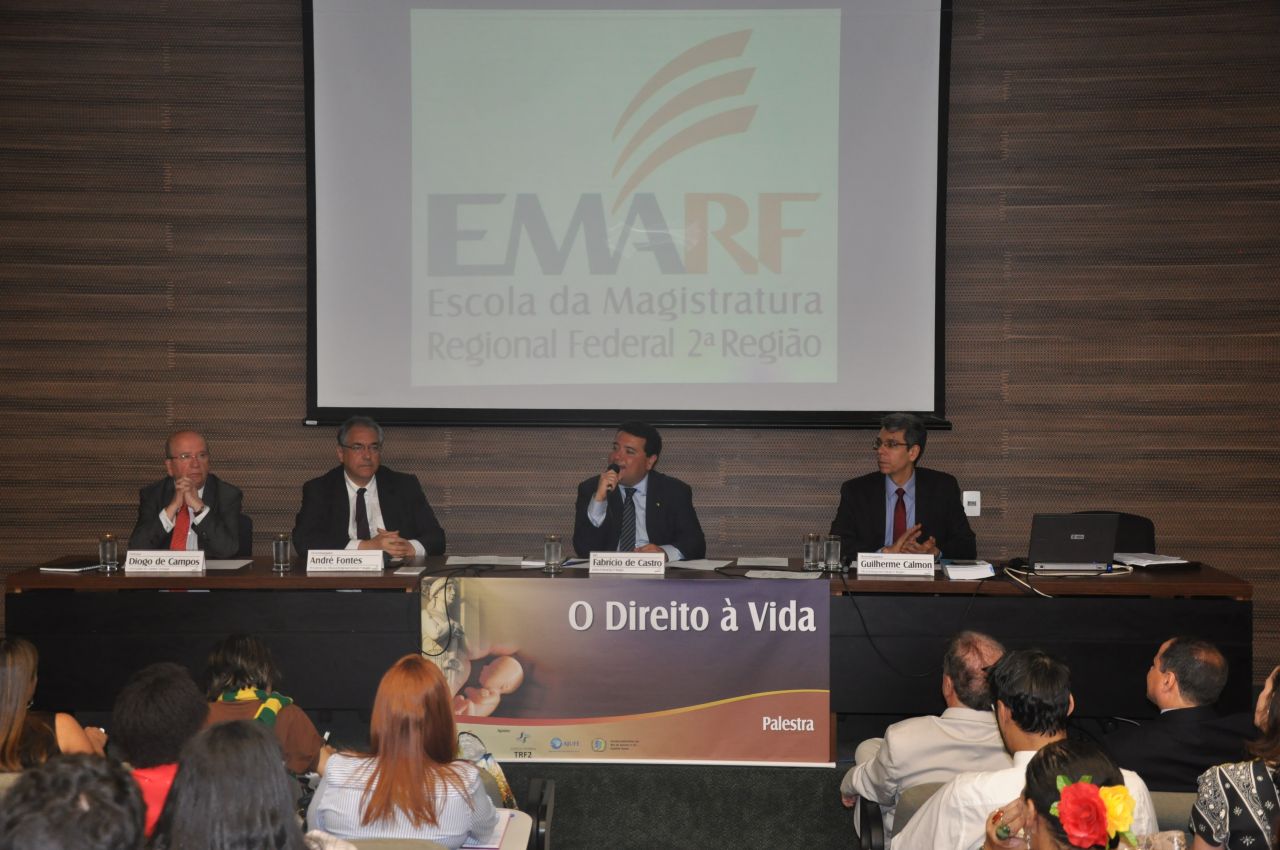 A partir da esquerda: Diogo Leite de Campos, André Fontes, Fabrício de Castro e Guilherme Calmon